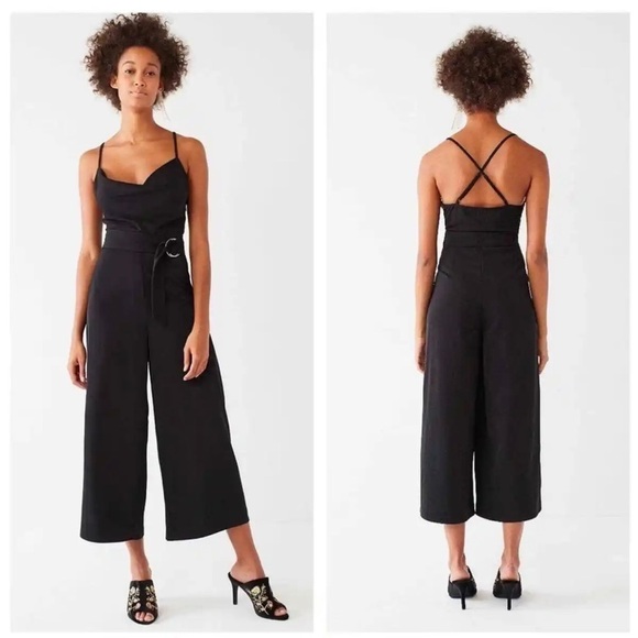 Urban Outfitters Black Cowl Neck O-Ring Belt Wide Leg Cropped Jumpsuit Sz 0 Booo - Picture 1 of 9
